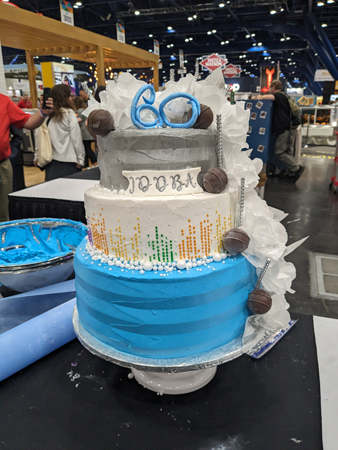 Katie-Jewell-Cake-1