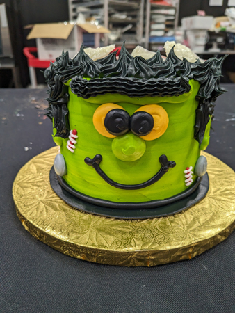Katie-Storr-Cake-2