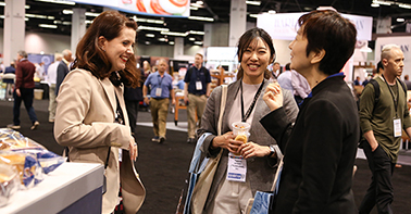 exhibitor attendees show floor what's in store live